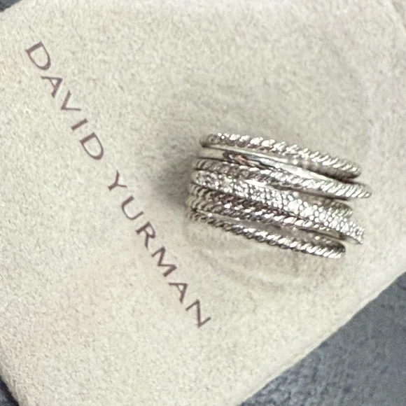 💫💎💍David Yurman💍💎💫Crossover Ring with Pavé Diamonds - Picture 3 of 10